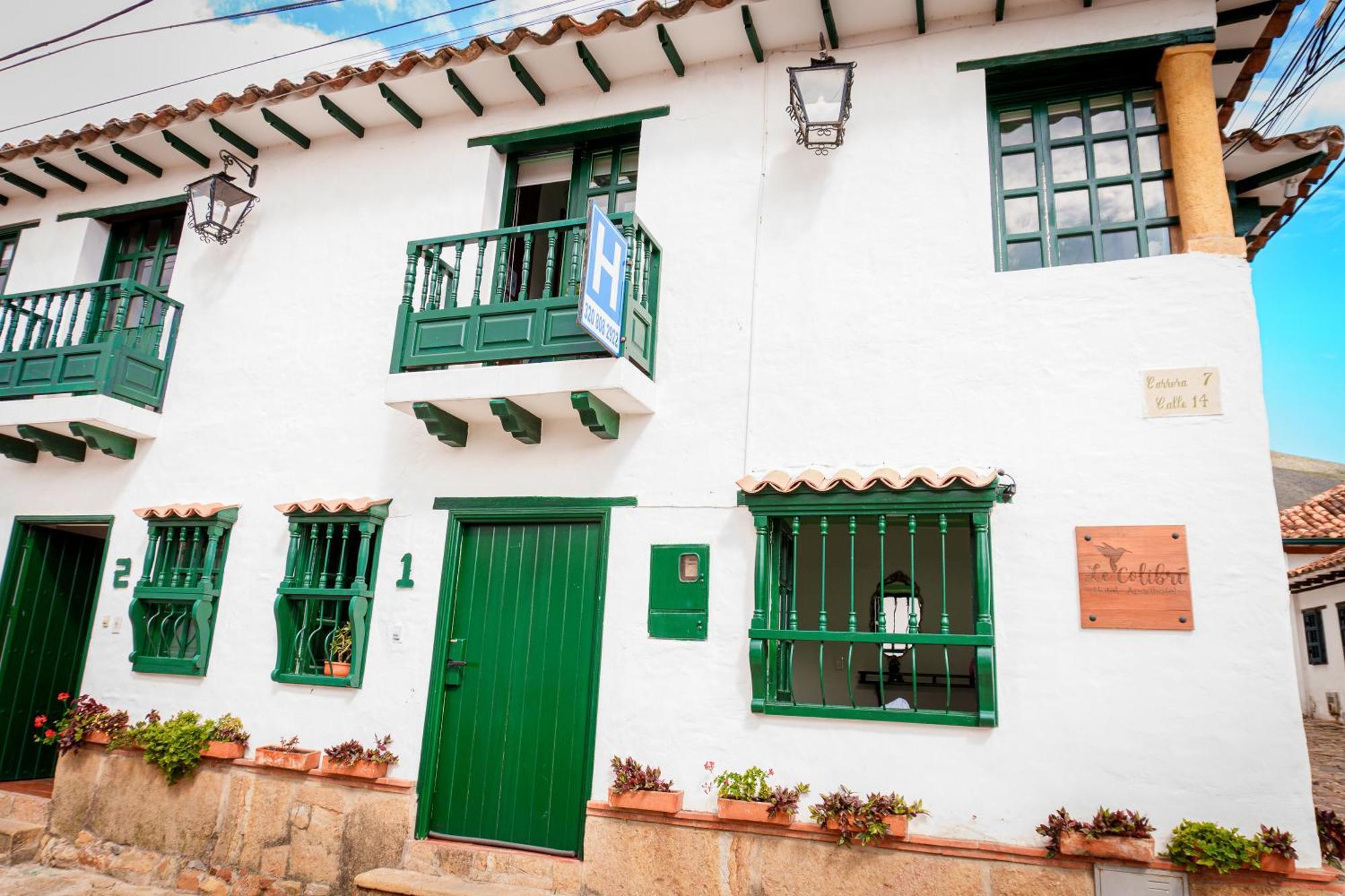 Apartamentos Y Habitaciones Le Colibri - Villa De Leyva Dış mekan fotoğraf