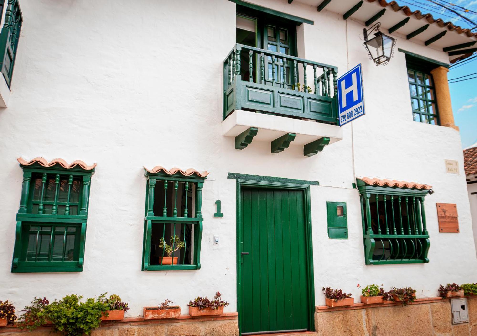 Apartamentos Y Habitaciones Le Colibri - Villa De Leyva Dış mekan fotoğraf